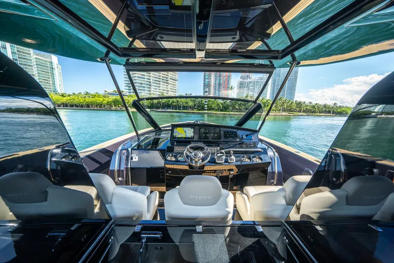 Slide: The Image of Pardo 43 2023 - 5965195