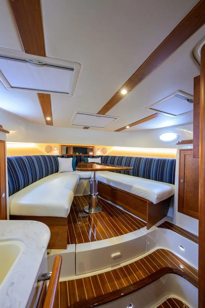 Slide: The Image of Hinckley 40X Renie Vie-Cabin Dinette 2022 Hinckley 40X Renie Vee - 5937852