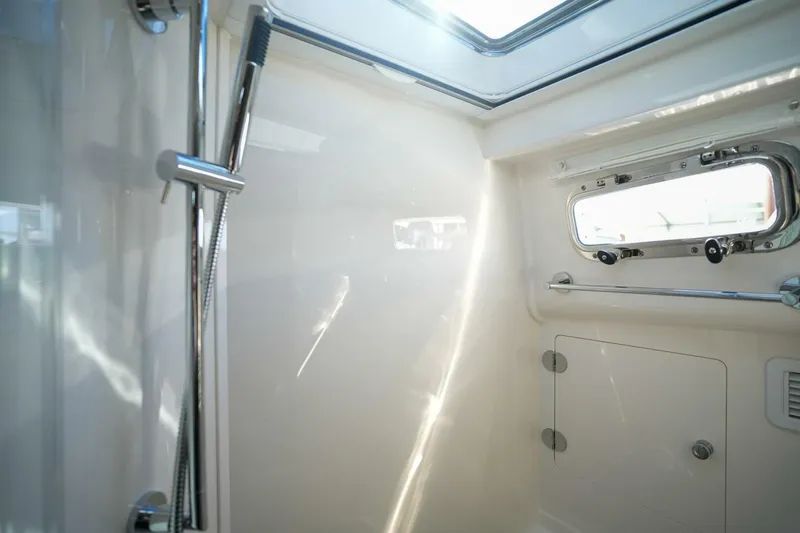 Slide: The Image of Sabre 51 Salon Express 2027 - 5937668