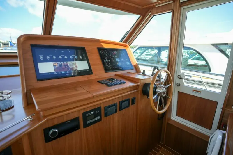 Slide: The Image of Sabre 51 Salon Express 2027 - 5937817