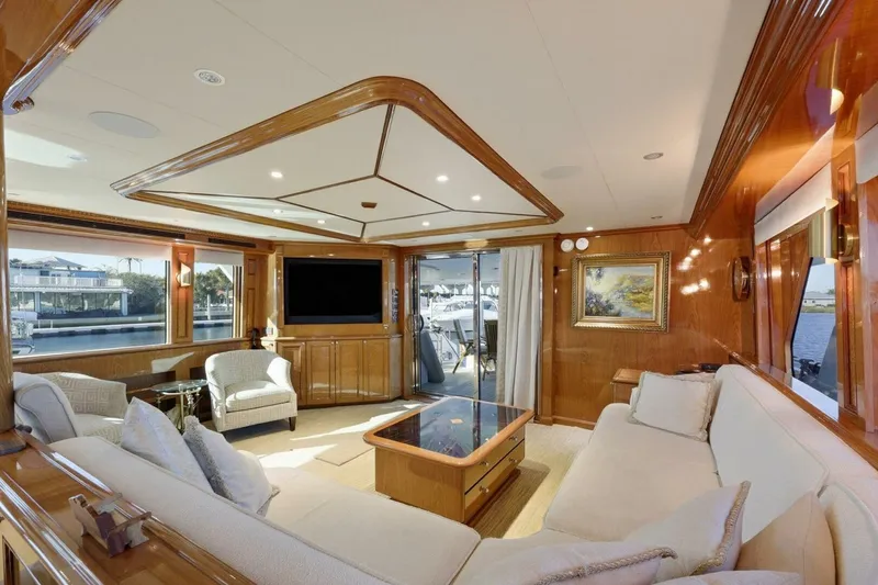 Slide: The Image of Cheoy Lee 95 FOOTLOOSE - Salon 2008 Cheoy Lee 95
FOOTLOOSE - 5946620