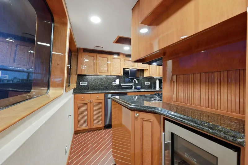 Slide: The Image of Cheoy Lee 95 FOOTLOOSE - Galley 2008 Cheoy Lee 95
FOOTLOOSE - 5946629