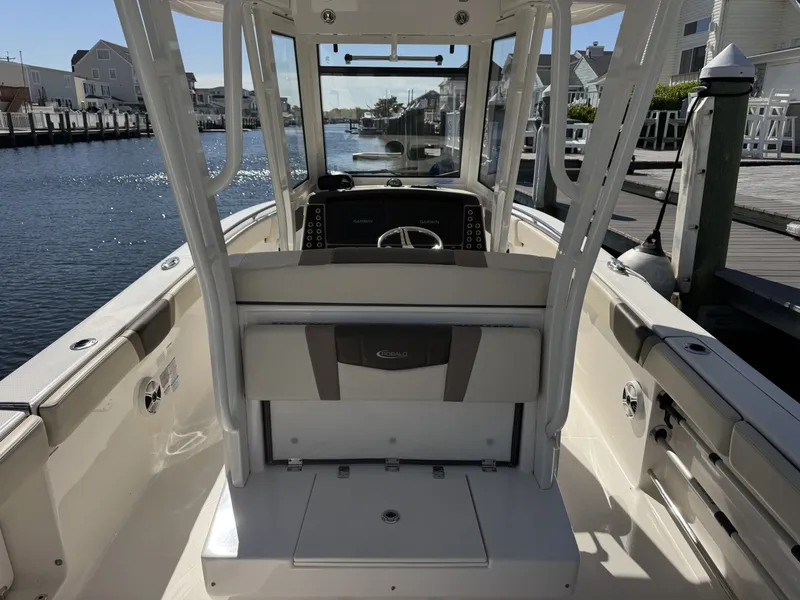 Slide: The Image of Robalo R272 Center Console 2020 - 6114258
