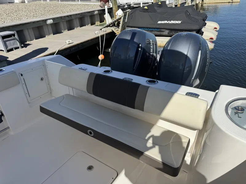 Slide: The Image of Robalo R272 Center Console 2020 - 6114231
