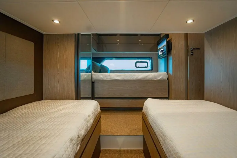 Slide: The Image of Azimut Atlantis 45 - Relax Josephine - Stateroom, Side by Side Berths 2022 Azimut Atlantis 45 - Relax Josephine - 5938235