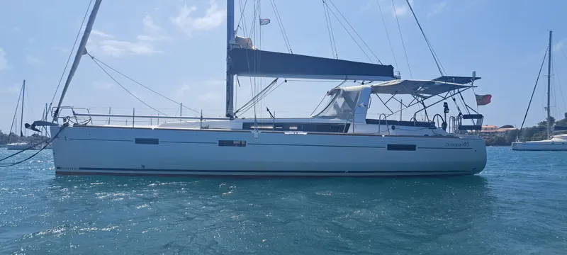 Slide: The Image of Beneteau Oceanis 45 2015 - 6852613