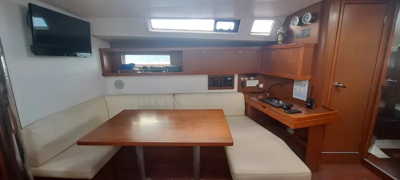 Slide: The Image of Beneteau Oceanis 45 2015 - 6852622