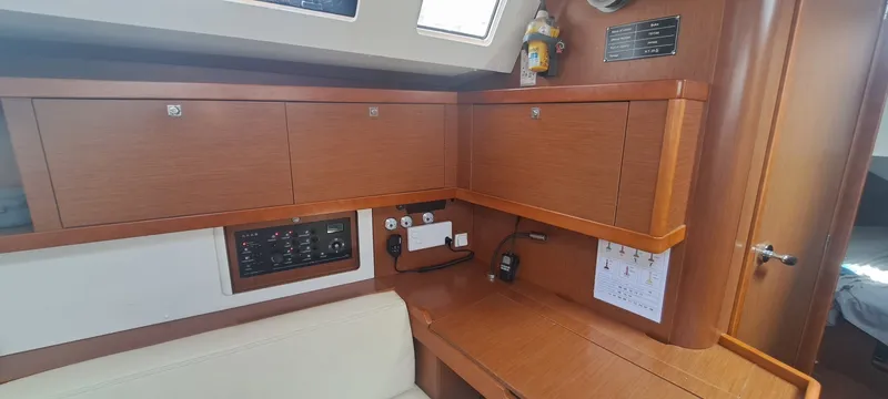 Slide: The Image of Beneteau Oceanis 45 2015 - 6852620