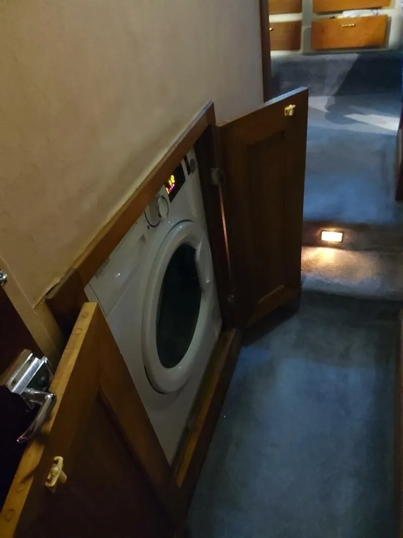 Slide: The Image of Bayliner 4588 Pilothouse 1991 - 7515850