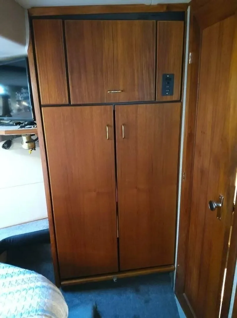 Slide: The Image of Bayliner 4588 Pilothouse 1991 - 7515851