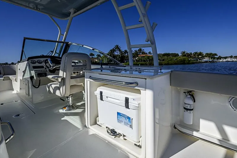 Slide: The Image of Boston Whaler 270 Vantage 2019 - 5938973