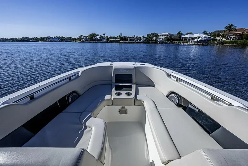 Slide: The Image of Boston Whaler 270 Vantage 2019 - 5938962
