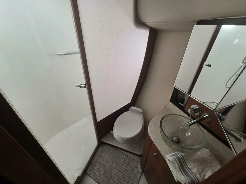 Slide: The Image of Tiara 4300 Sovran 2008 - 5939373