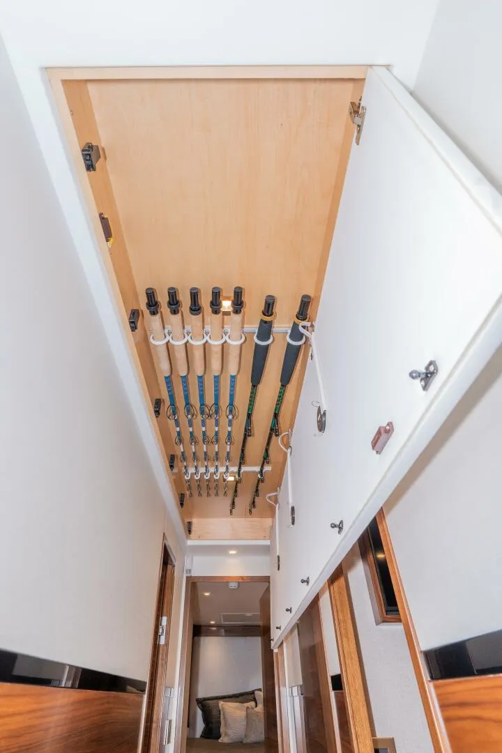 Slide: The Image of 2025 Viking 90C "Zatara"  - 5939789