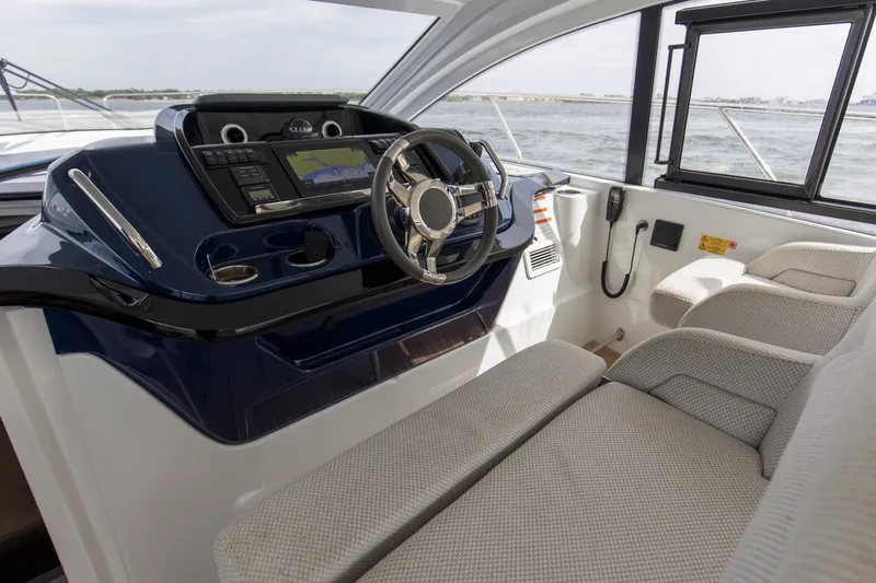 Slide: The Image of 2022 Beneteau 41 Grand Turismo War Downs Eagle Helm (1) - 6333125