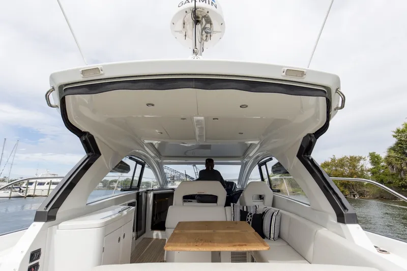 Slide: The Image of 2022 Beneteau 41 Grand Turismo War Downs Eagle Topside (8) - 6333147