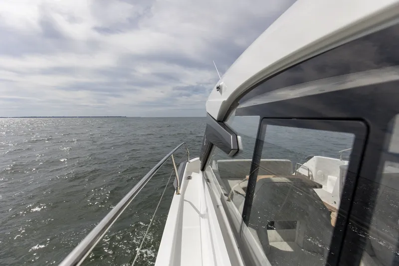 Slide: The Image of 2022 Beneteau 41 Grand Turismo War Downs Eagle Topside (5) - 6333156
