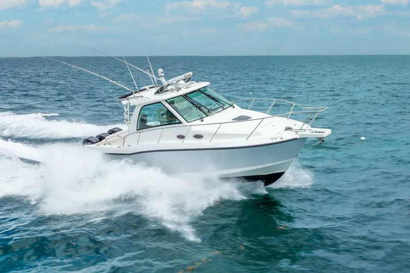 Slide: The Image of 2012 Boston Whaler 345 Conquest - Profile - 5939589