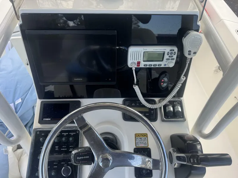 Slide: The Image of Pathfinder 2400 TRS 2016 - 5968385