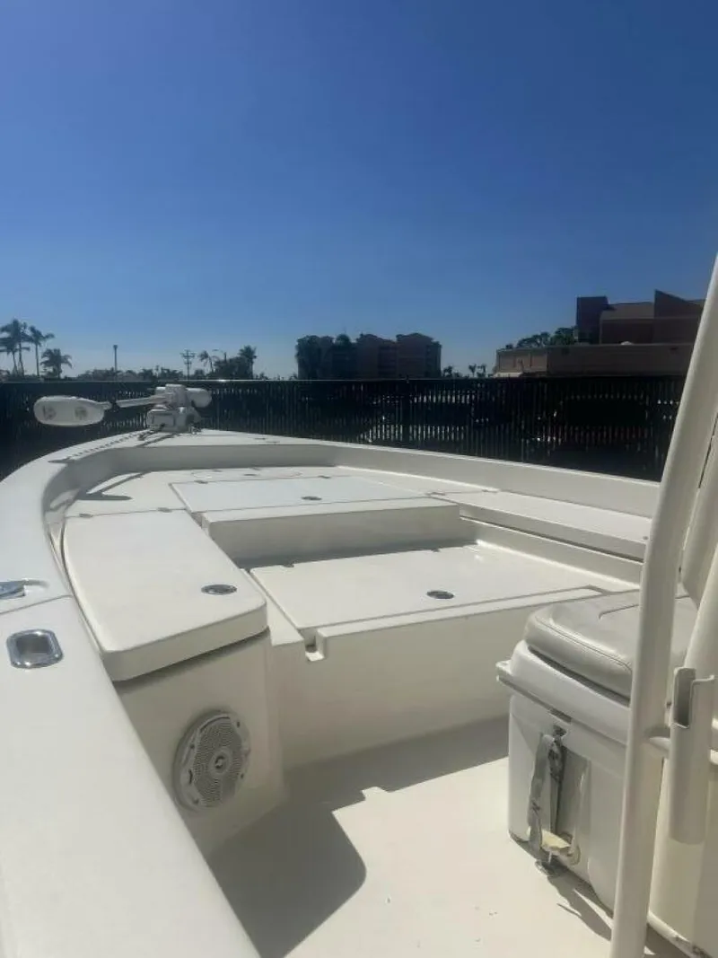 Slide: The Image of Pathfinder 2400 TRS 2016 - 5940184