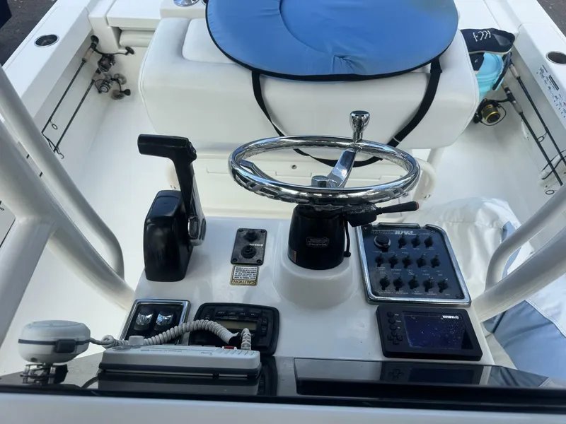 Slide: The Image of Pathfinder 2400 TRS 2016 - 5968383