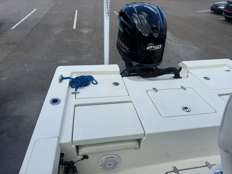 Slide: The Image of Pathfinder 2400 TRS 2016 - 5968393