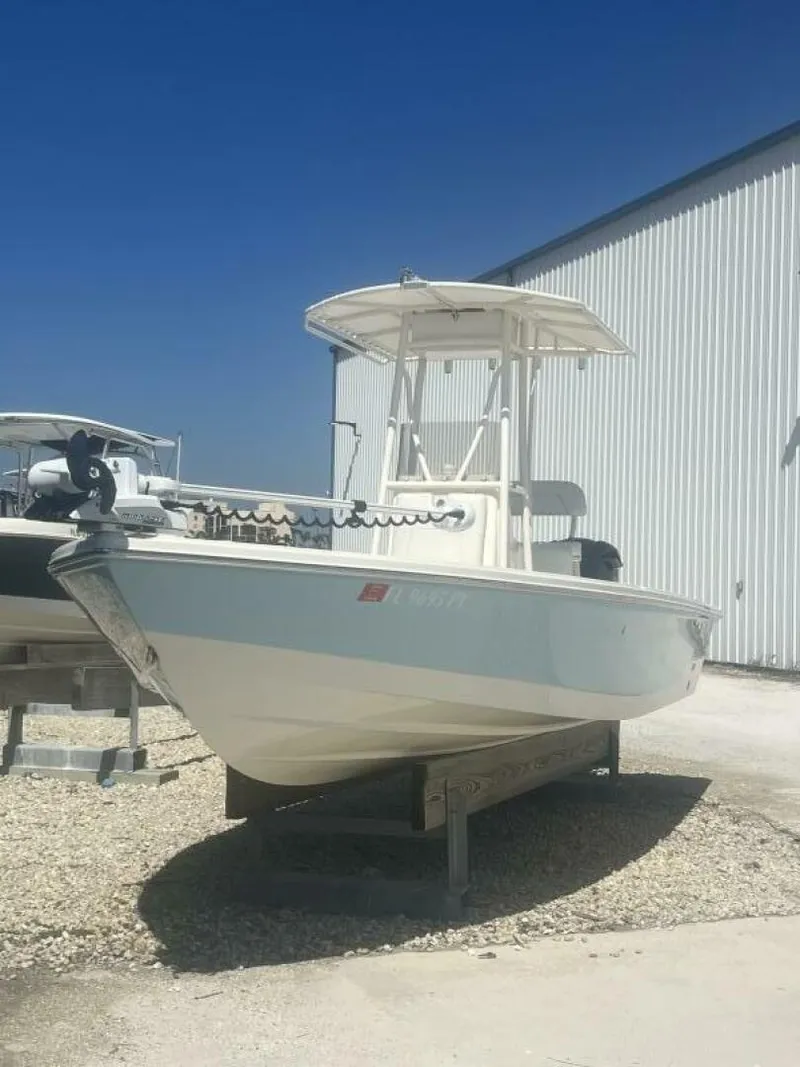 Slide: The Image of Pathfinder 2400 TRS 2016 - 5940179