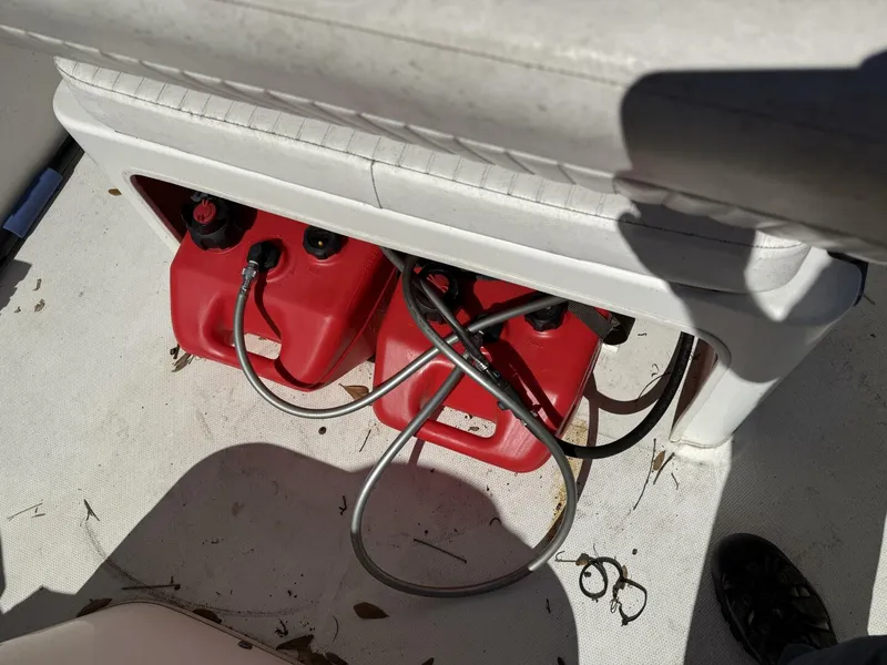 Slide: The Image of Boston Whaler 17 2013 - 5940312