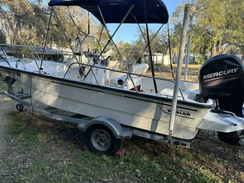 Slide: The Image of Boston Whaler 17 2013 - 5940332