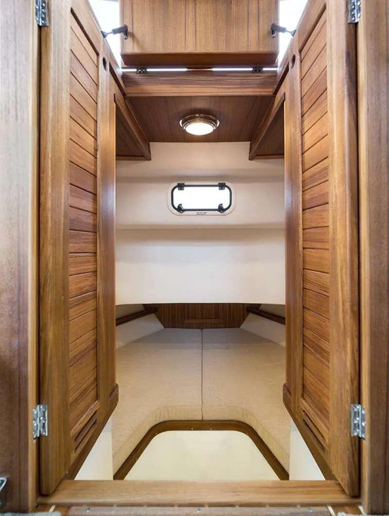 Slide: The Image of Targa 30.1 2027 - 5940650