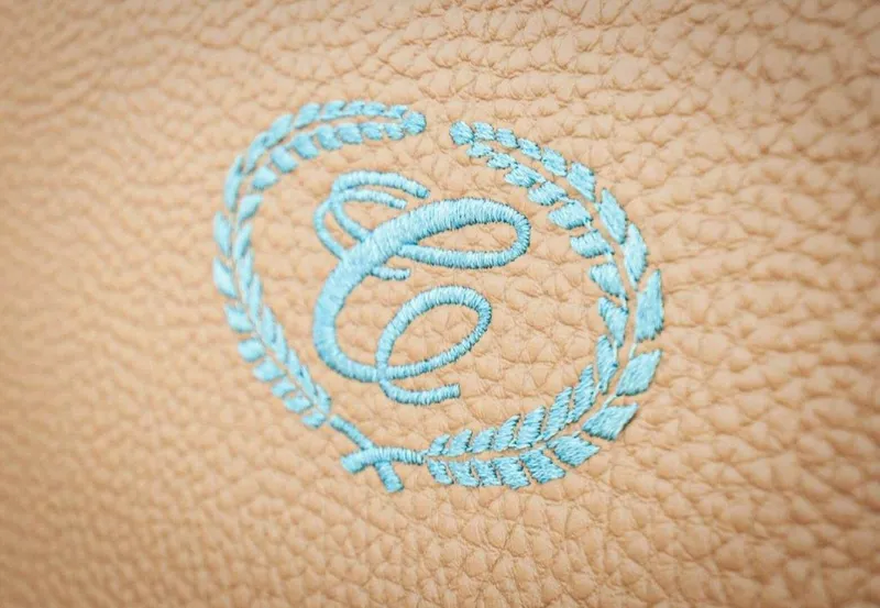 Slide: The Image of 2022 Cobalt 30SC- Ko Olina - 5940749