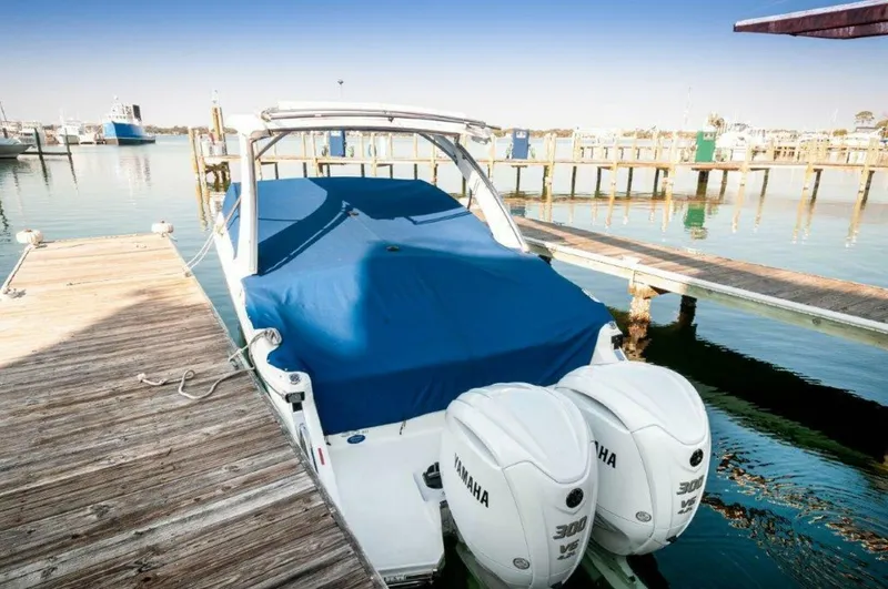 Slide: The Image of 2022 Cobalt 30SC- Ko Olina - 5940745