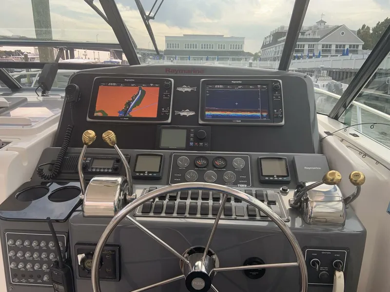 Slide: The Image of Tiara 4100 Open 2002 - 5940896