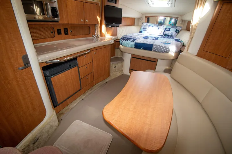 Slide: The Image of Sea Ray 32 2006 - 5942779