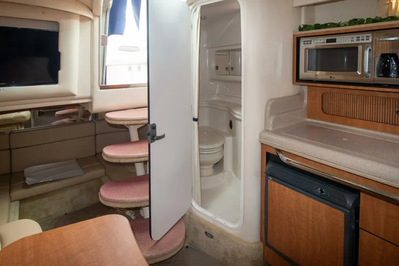 Slide: The Image of Sea Ray 32 2006 - 5942875