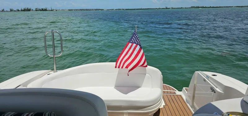 Slide: The Image of Sea Ray 32 2006 - 5942783