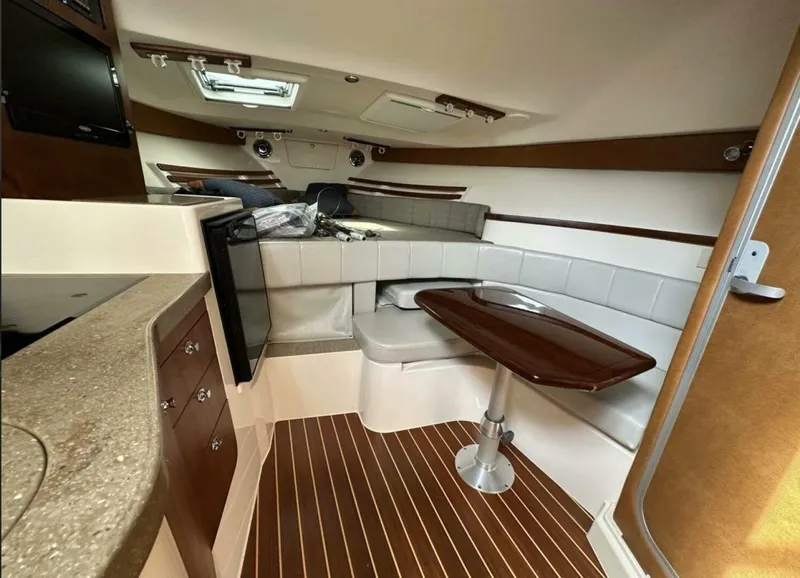 Slide: The Image of Grady-White Express 330 2014 - 5941121