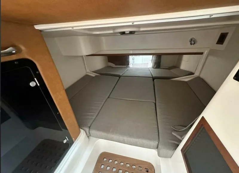 Slide: The Image of Grady-White Express 330 2014 - 5941127