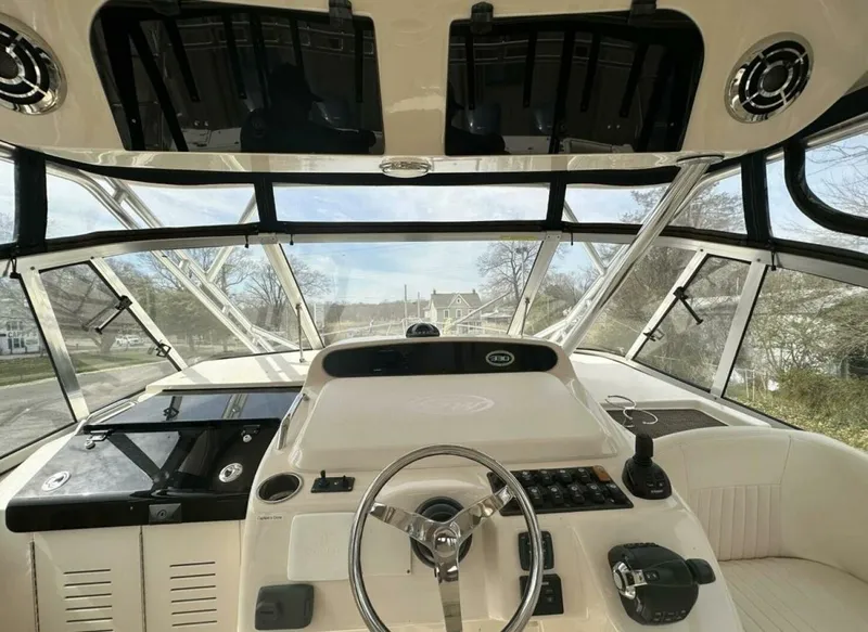 Slide: The Image of Grady-White Express 330 2014 - 5941123