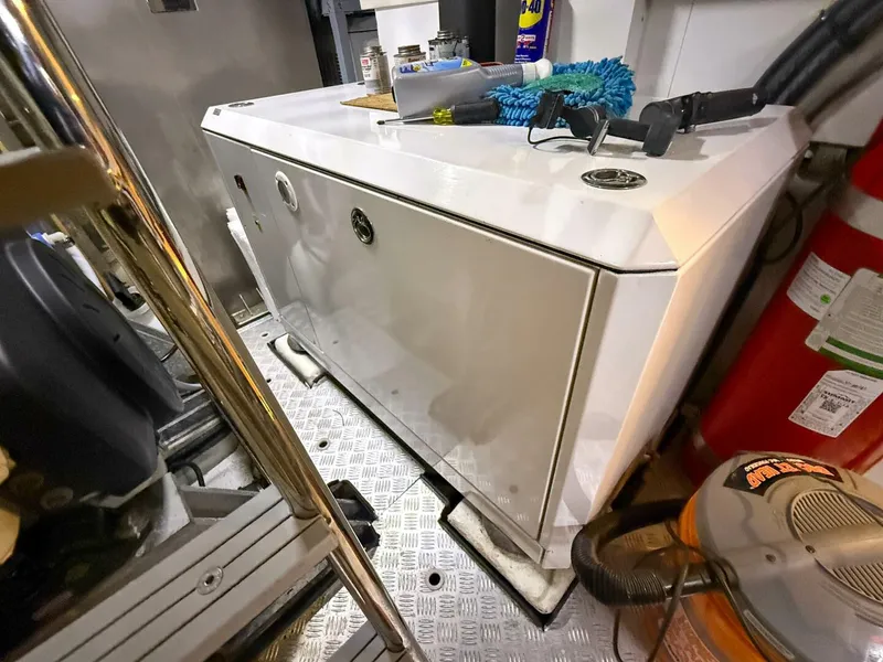 Slide: The Image of Sirena 68 2023 - 5941240