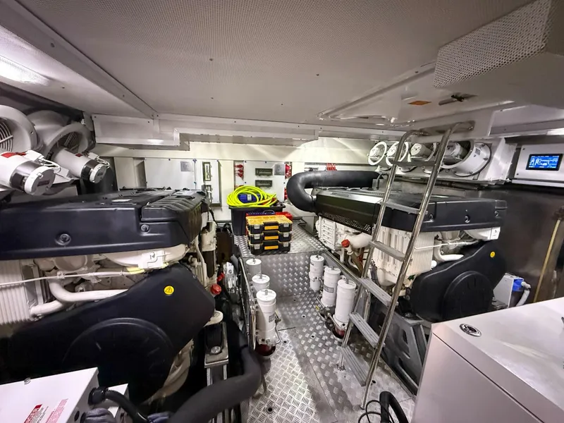 Slide: The Image of Sirena 70 2023 - 5941235