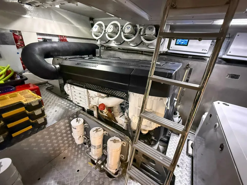 Slide: The Image of Sirena 70 2023 - 5941239