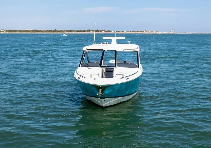 Slide: The Image of Regal LX 36 2022 - 5941300