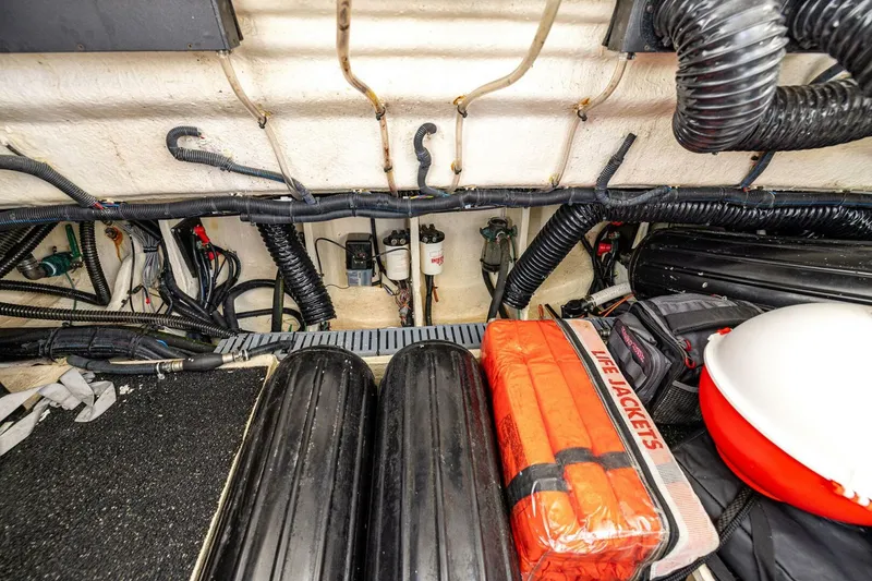 Slide: The Image of Regal LX 36 2022 - 5941351