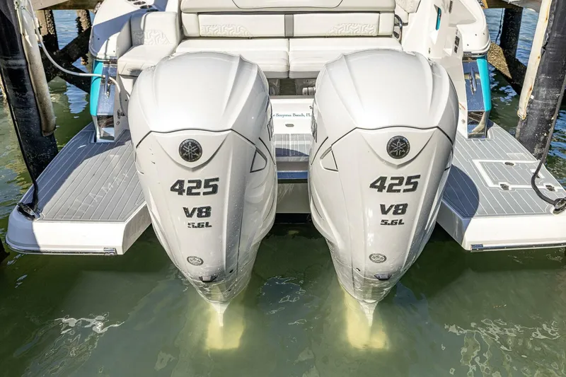 Slide: The Image of Regal LX 36 2022 - 5941361