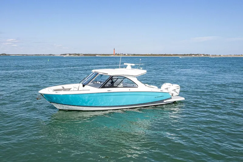 Slide: The Image of Regal LX 36 2022 - 5941371