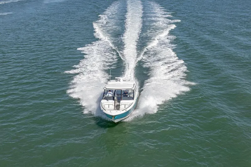 Slide: The Image of Regal LX 36 2022 - 5941376