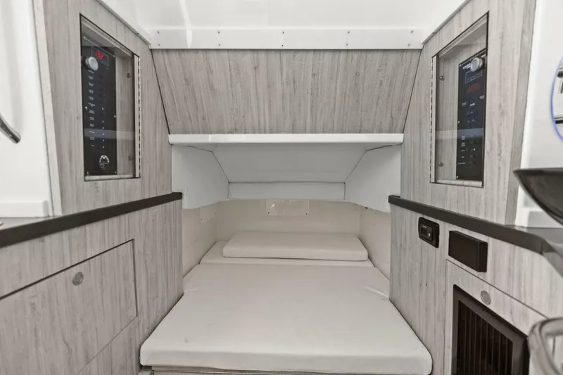 Slide: The Image of HCB 4200 Siesta 2019 - 5961006