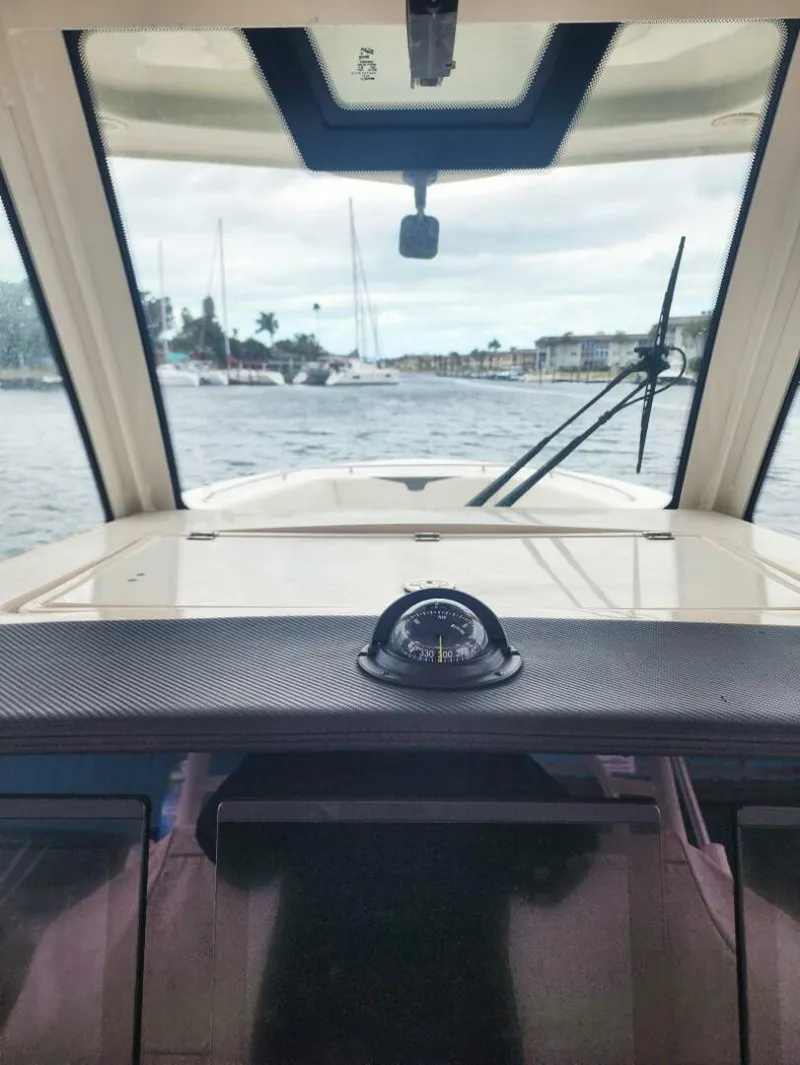 Slide: The Image of Sailfish 36 2022 - 5941526