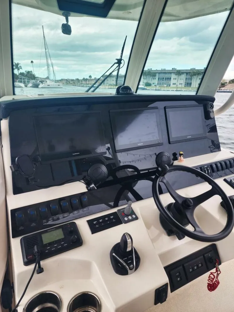 Slide: The Image of Sailfish 36 2022 - 5942224